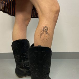 hanpoke tattoo na nodze, inspiracje i motywy